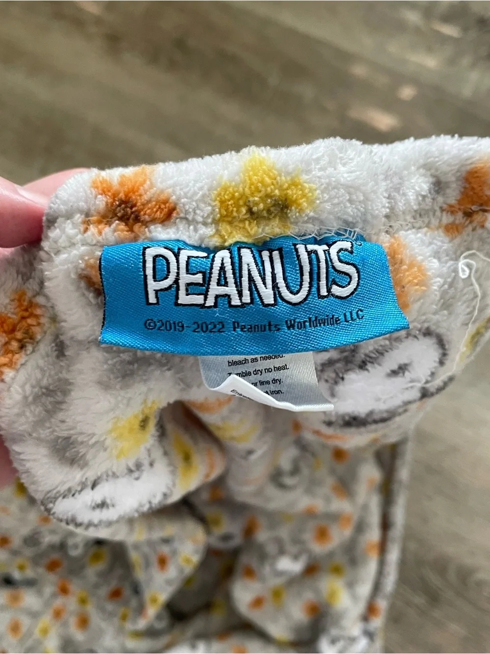 Peanuts Snoopy Floral Fleece Throw Blanket 55” x 70” Gray Orange Yellow Flowers